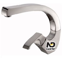 Vòi rửa chén nóng lạnh Luxta L3215N