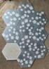 Gạch lục giác đẹp giá rẻ xám bông cúc 20x23