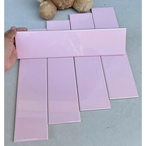 Gạch thẻ trang trí 7.5x30 bóng hồng phấn